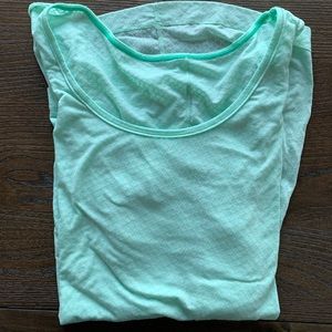 Lululemon mint green tshirt